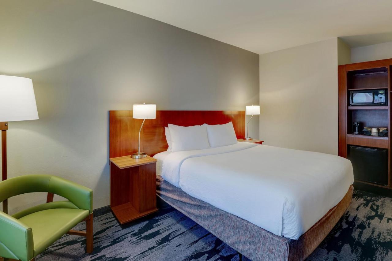 Hotel Fairfield & By Marriott Worth I-30 West Near Nas Jrb 3*