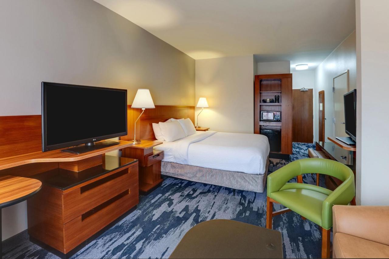 Fairfield & By Marriott Worth I-30 West Near Nas Jrb