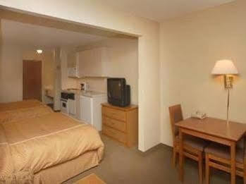 Fairfield & By Marriott Worth I-30 West Near Nas Jrb 3*