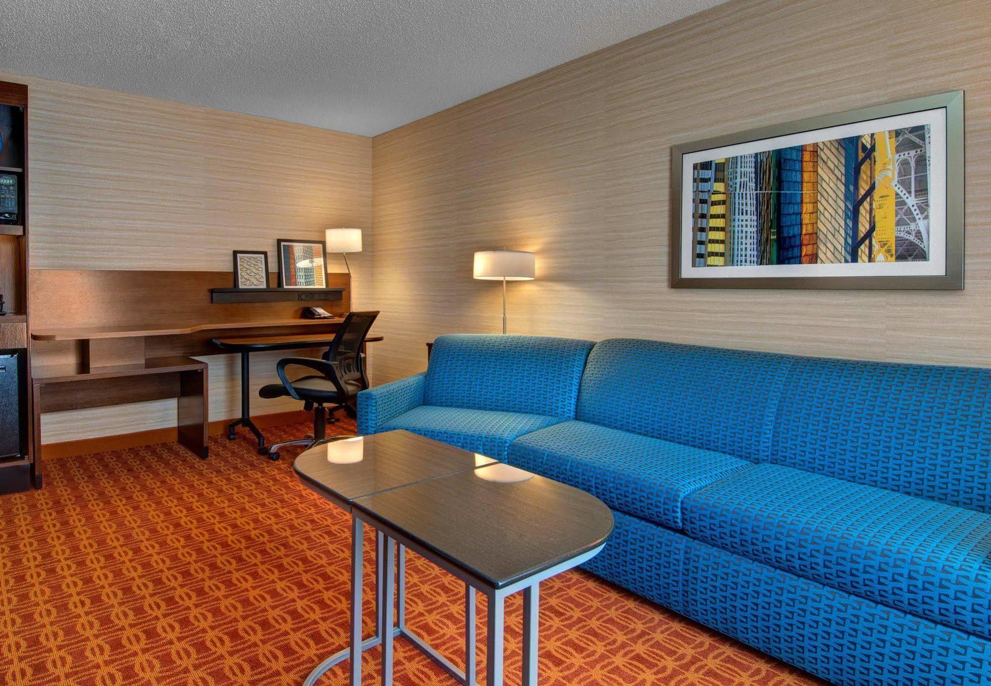 Fairfield & By Marriott Worth I-30 West Near Nas Jrb 3* Fort Worth