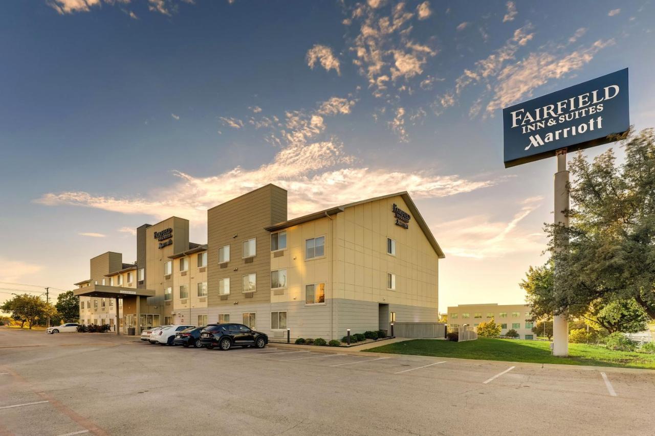 Fairfield & By Marriott Worth I-30 West Near Nas Jrb 3*