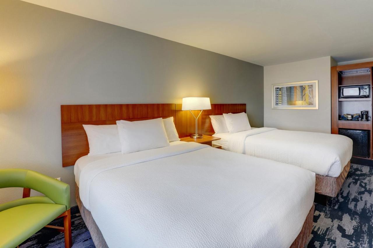 Fairfield & By Marriott Worth I-30 West Near Nas Jrb Hotel 3*