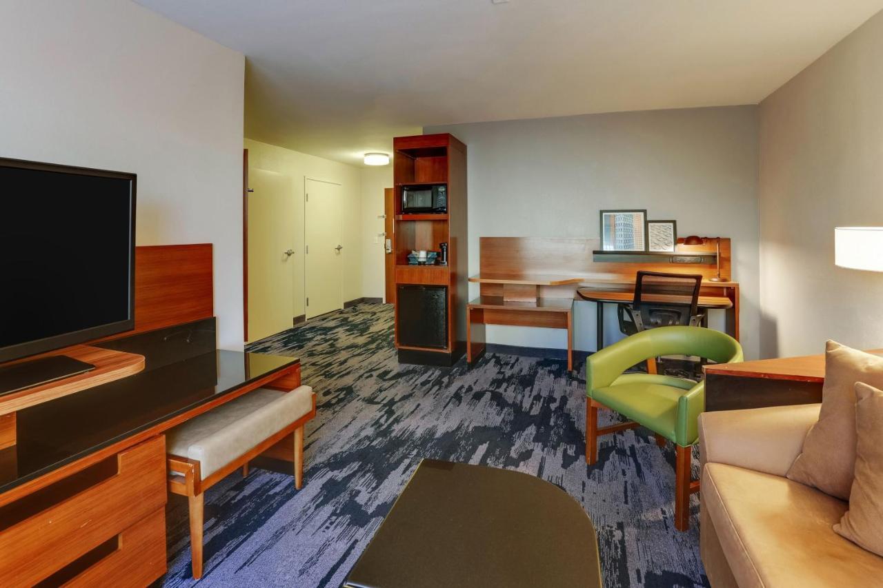 Fairfield & By Marriott Worth I-30 West Near Nas Jrb Fort Worth